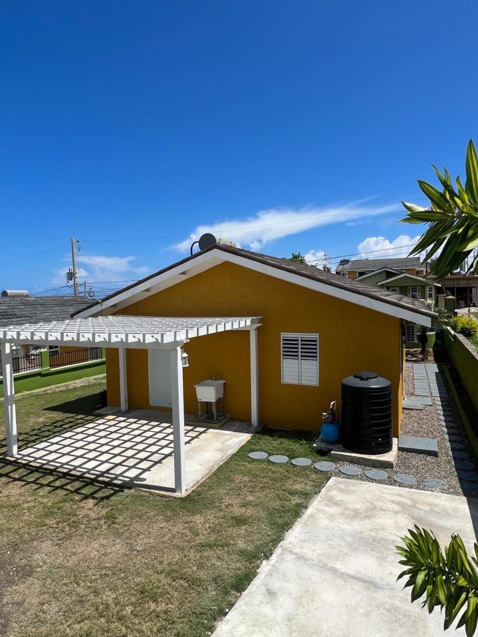 Reddie Vacation Homes Windsor  외부 사진