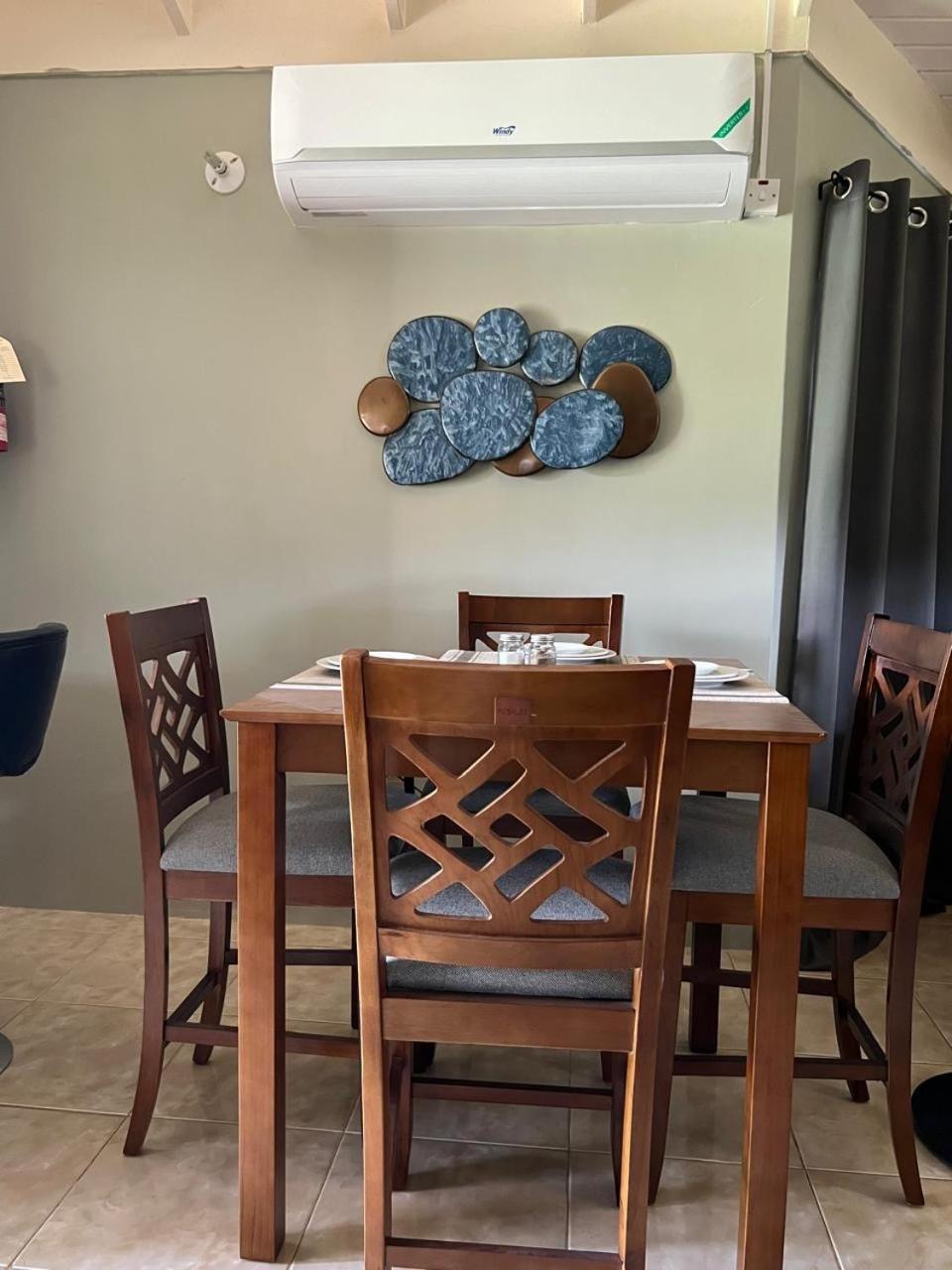 Reddie Vacation Homes Windsor  외부 사진